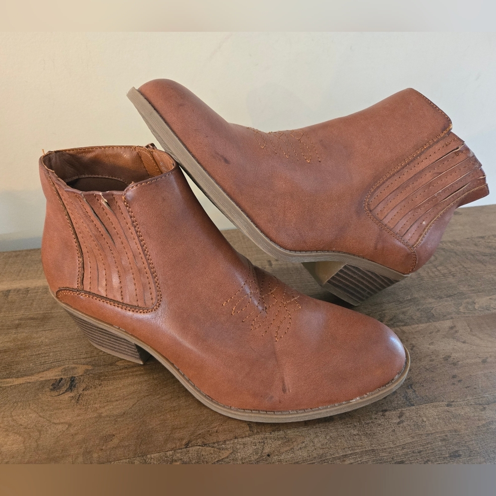 Frye & Co Women’s Jude Ankle Boots Light Brown Boho Bohemian Size 11